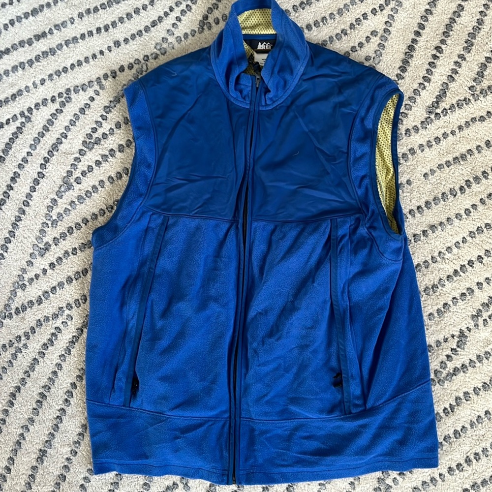 REI vest blue